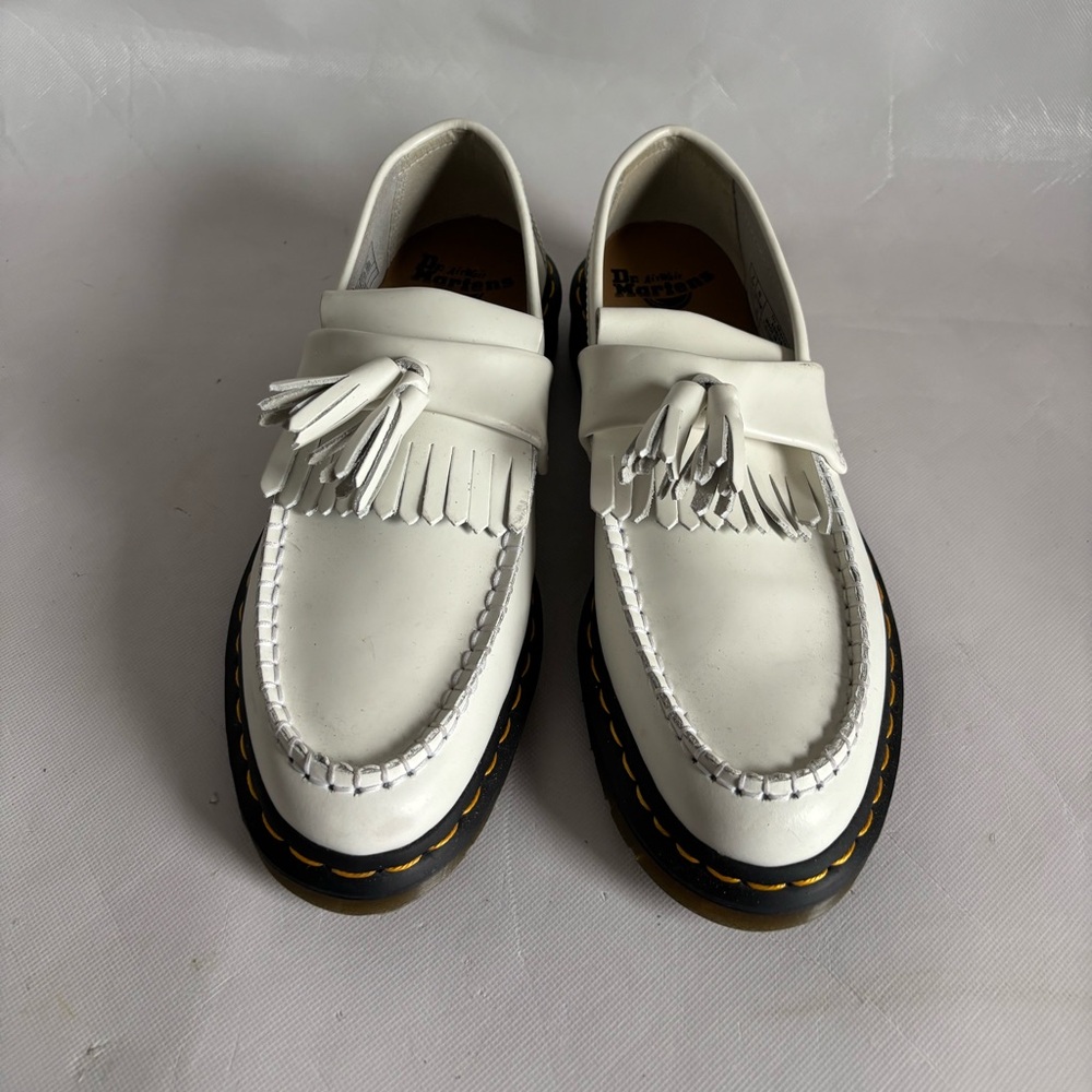 Dr. Martens Women Size 8 Adrian YS White Leather Tassel Loafers NWOT - Picture 2 of 12